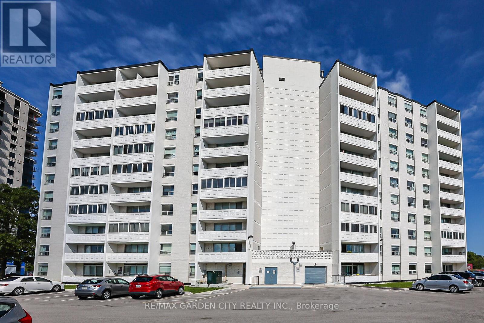 #106 35 TOWERING HEIGHTS BOULEVARD - 33
