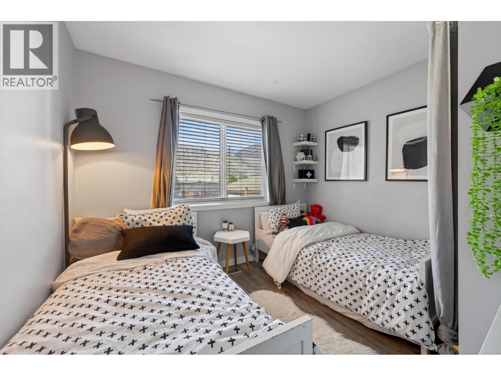 912 St Paul Street - 10