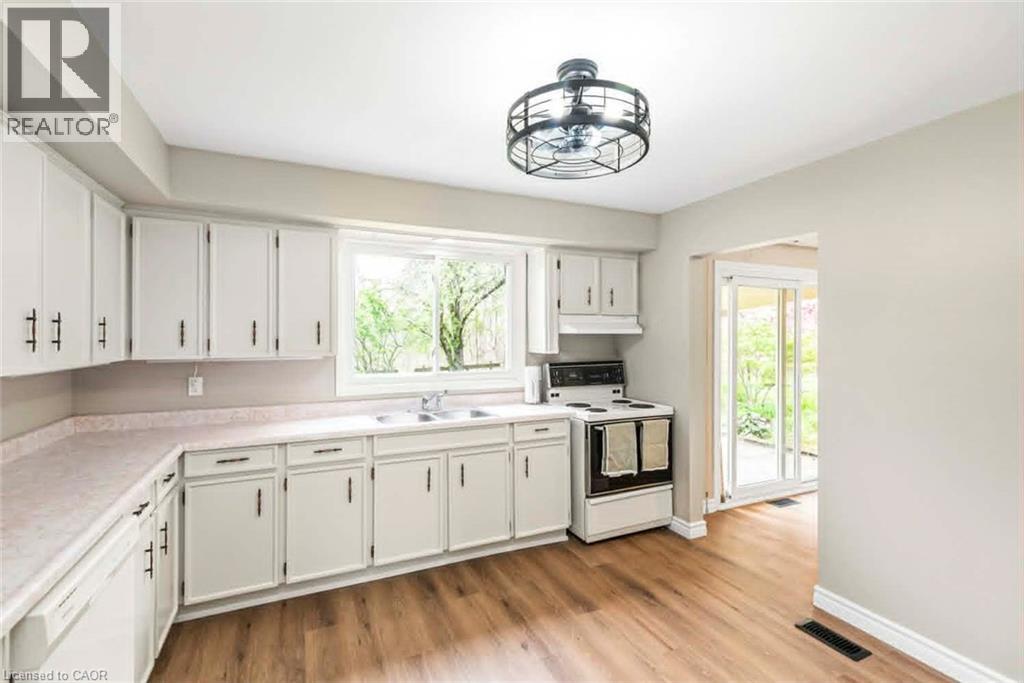 68 BROOKFIELD Boulevard - 13