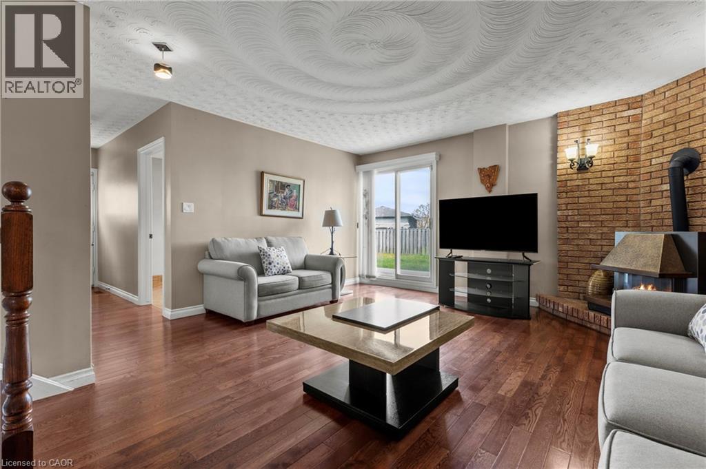 14 INDIAN Crescent - 28