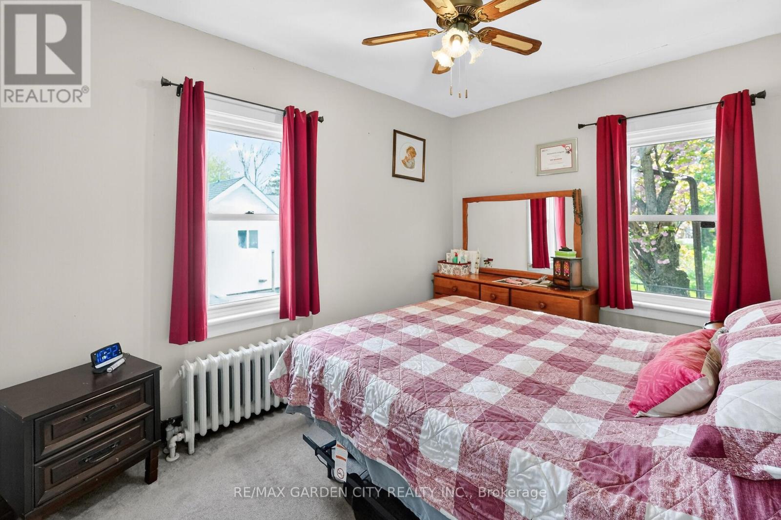 4 PEACHDALE AVENUE - 13