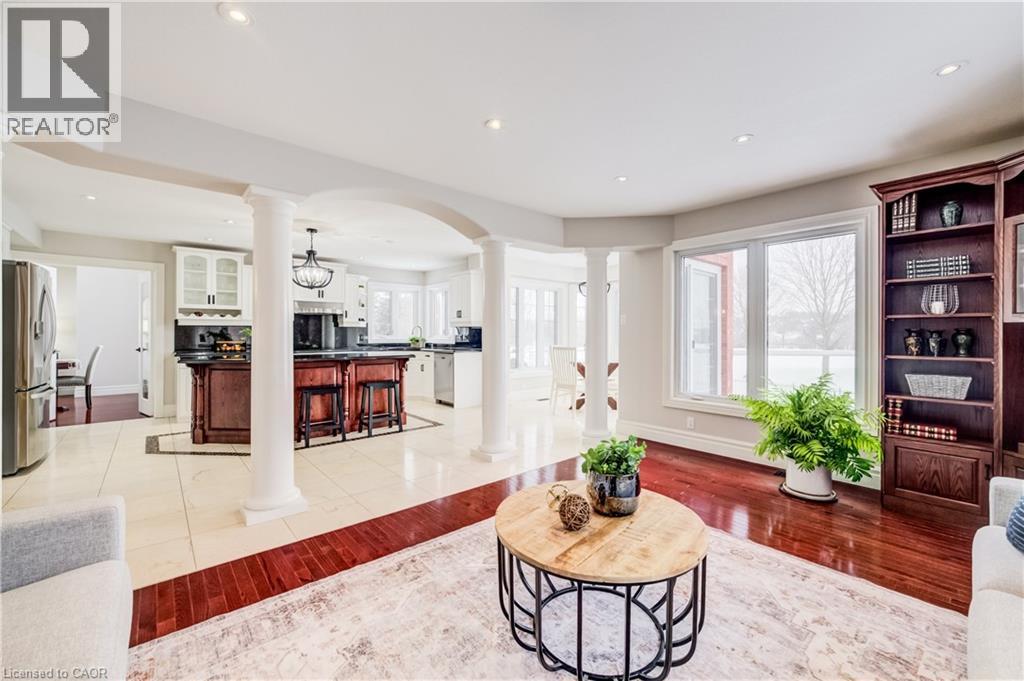 38 DEER RIDGE Crescent, Kitchener, Ontario, N2P2L3 — Photo 8