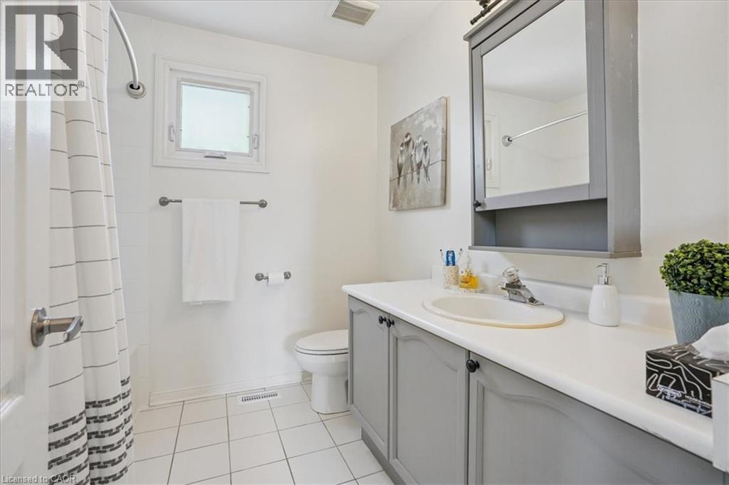 105 RIVER GLEN Boulevard - 24