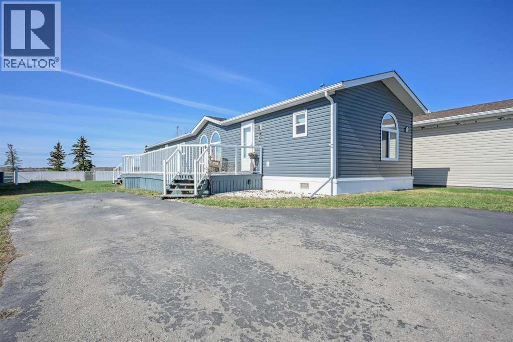 547 Stewart Street - 1