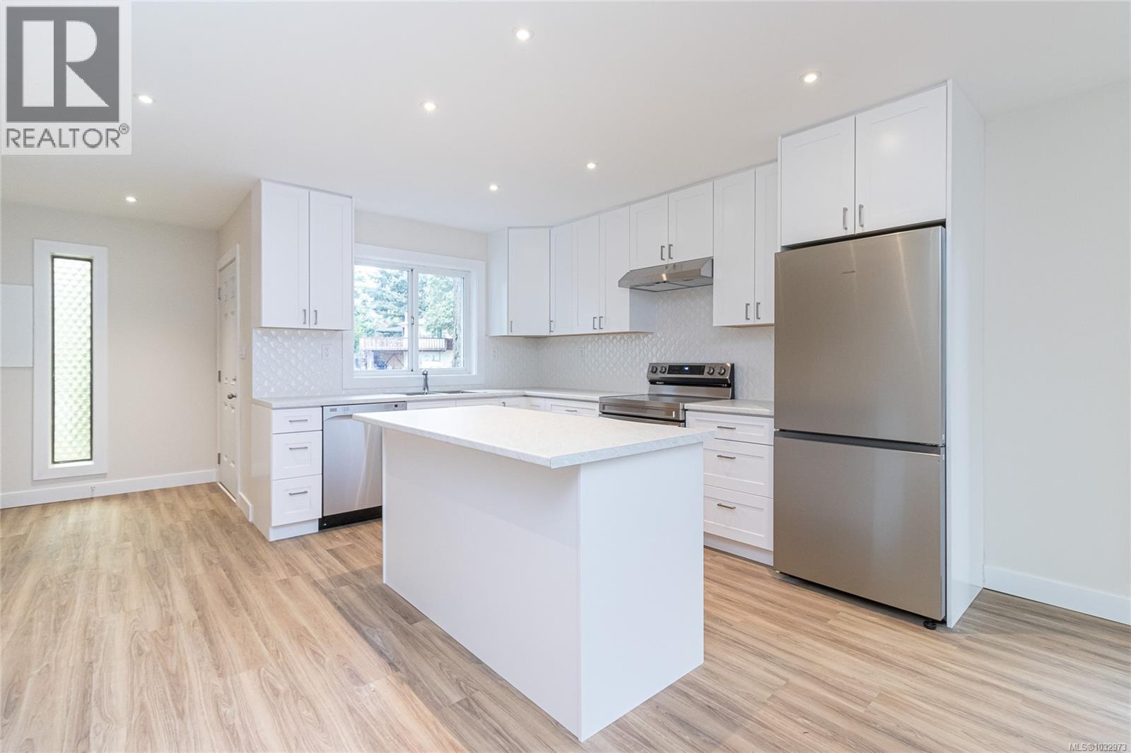 1117 Goldstream Ave - 5