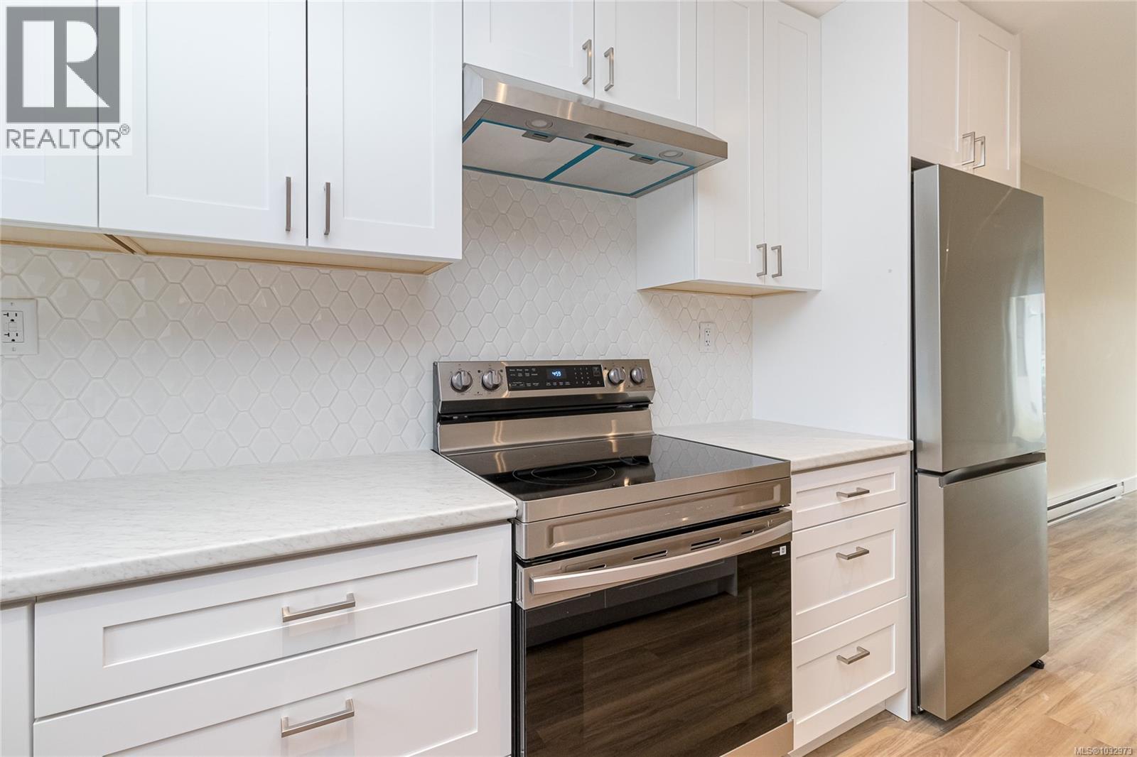 1117 Goldstream Ave - 8