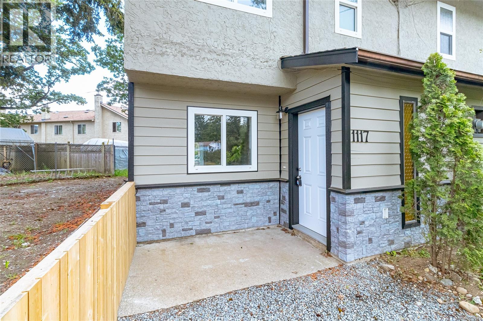 1117 Goldstream Ave - 2
