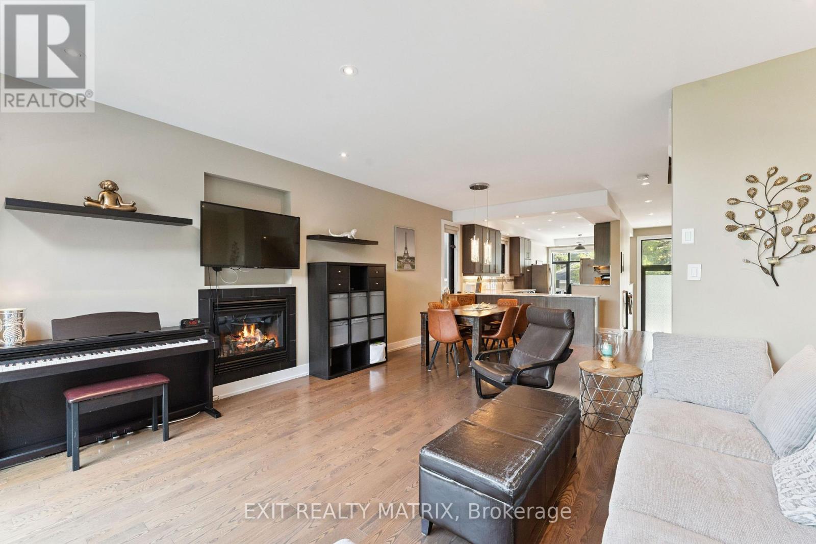 97 QUEEN MARY STREET - 7