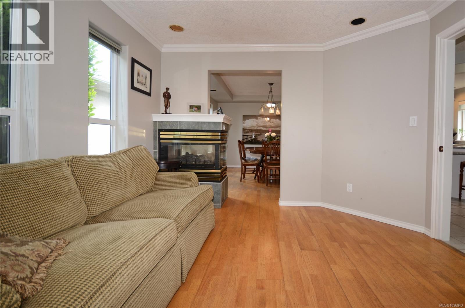 #B 1143 Greenwood Ave - 23