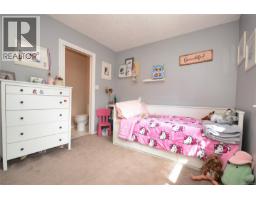 B 1143 Greenwood Ave, Esquimalt, BC V9A5K7 Photo 38