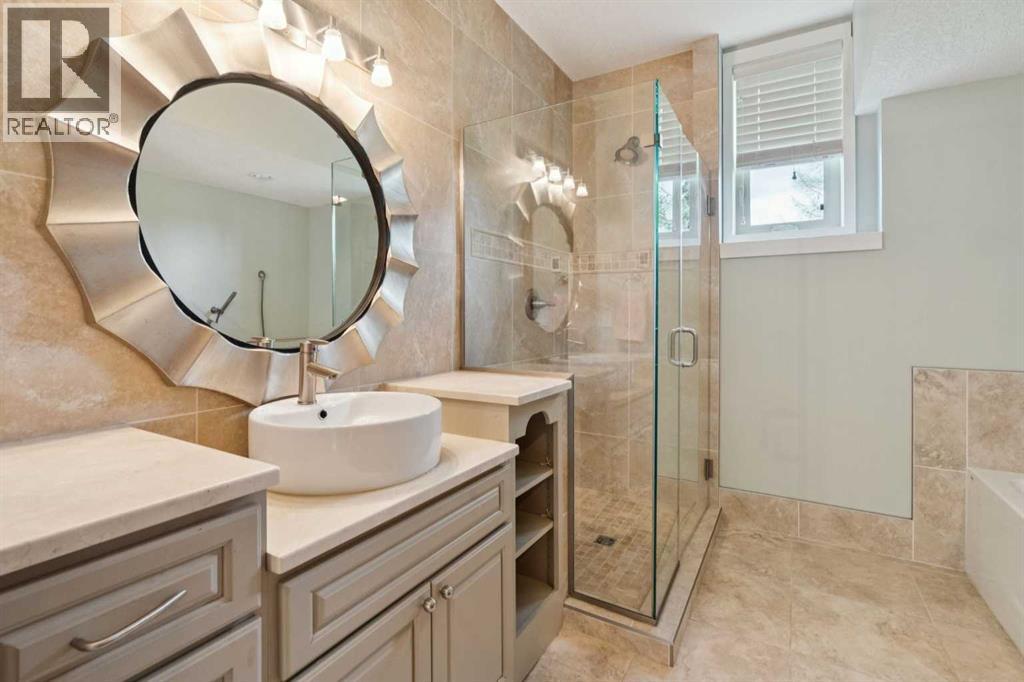 394049 12 Street E - 27