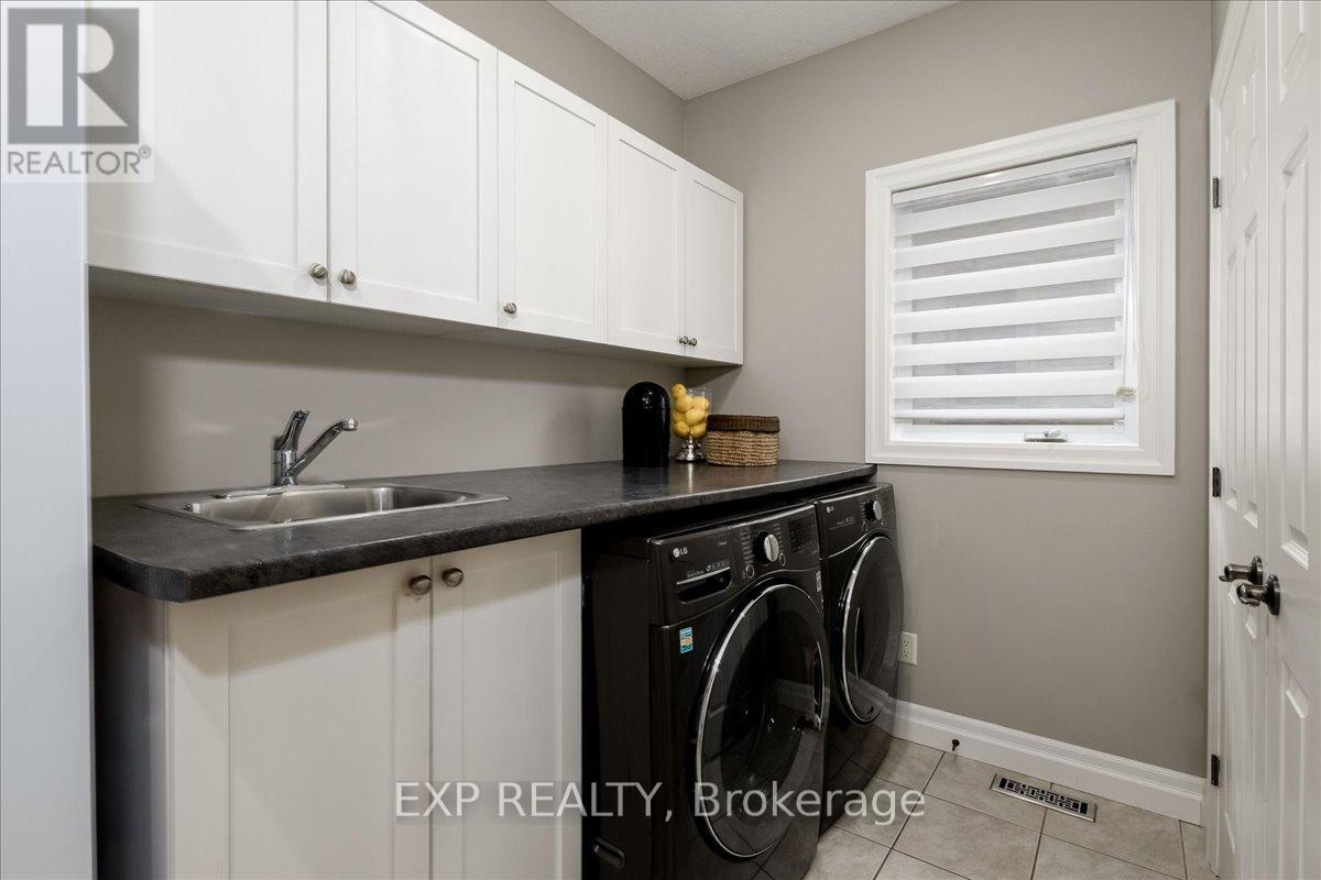 80 FOXHOLLOW DRIVE - 31