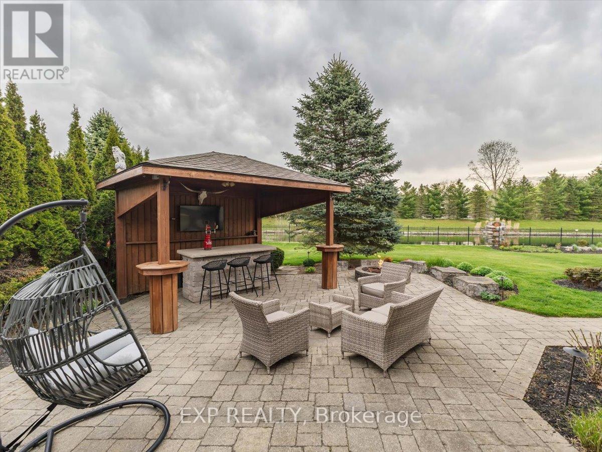 80 FOXHOLLOW DRIVE - 34
