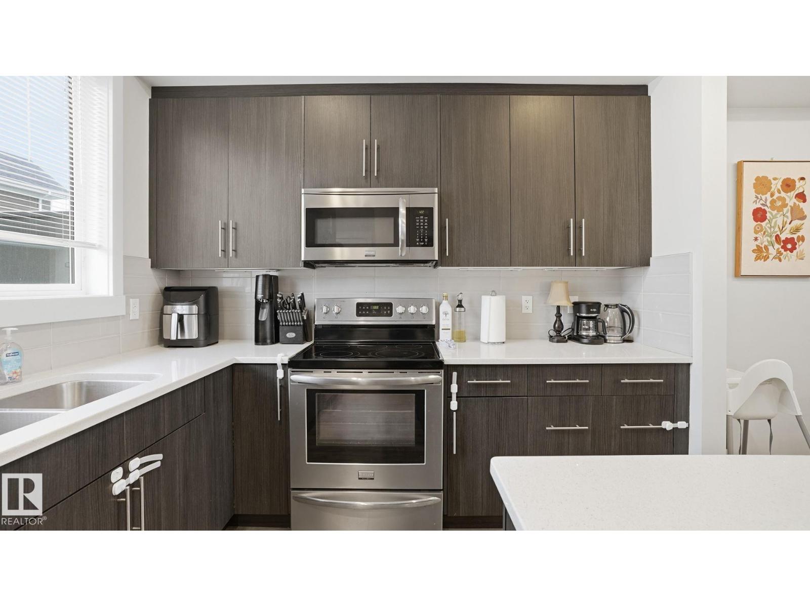 #202 8530 94 ST NE - 11