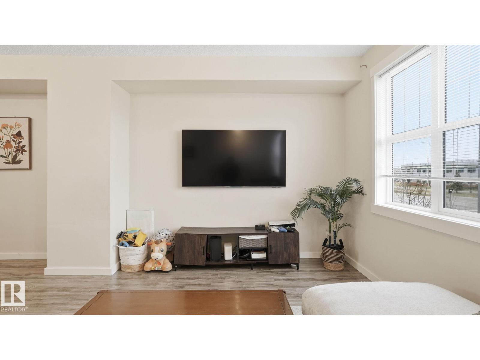 #202 8530 94 ST NE - 18