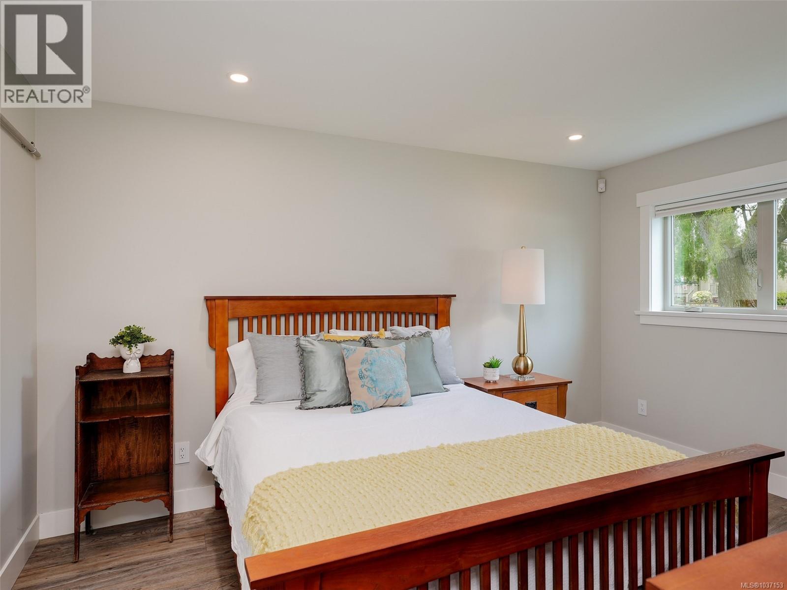  3130 Somerset Street, Victoria