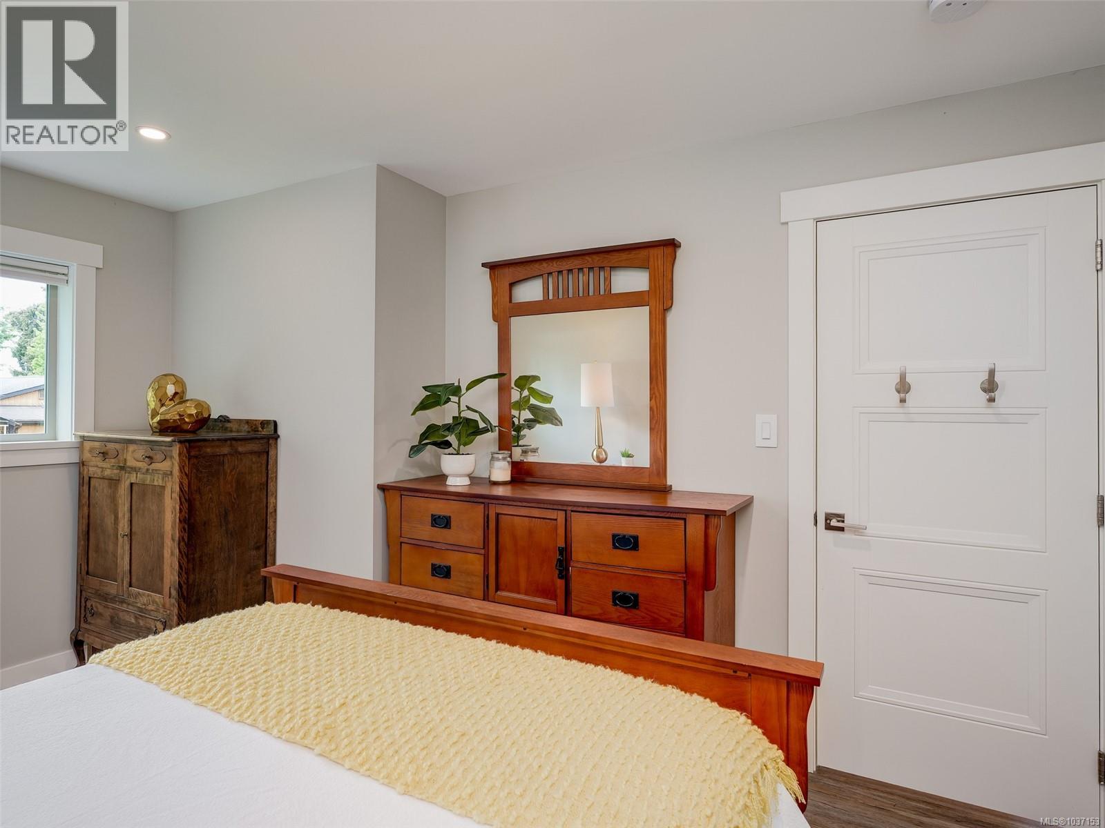  3130 Somerset Street, Victoria