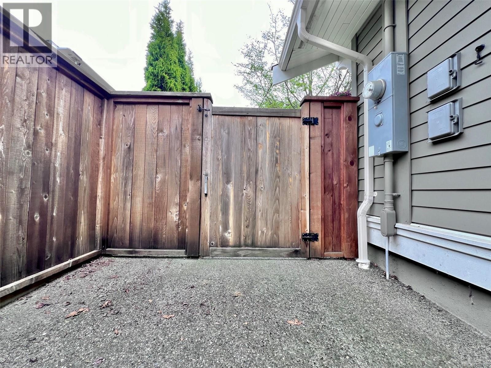 3130 Somerset St - 40