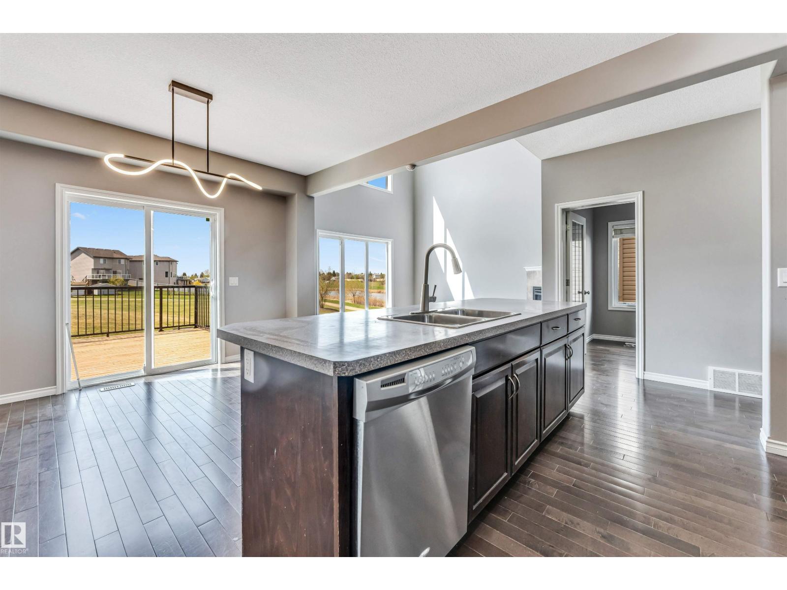 2138 32B ST NW - 25