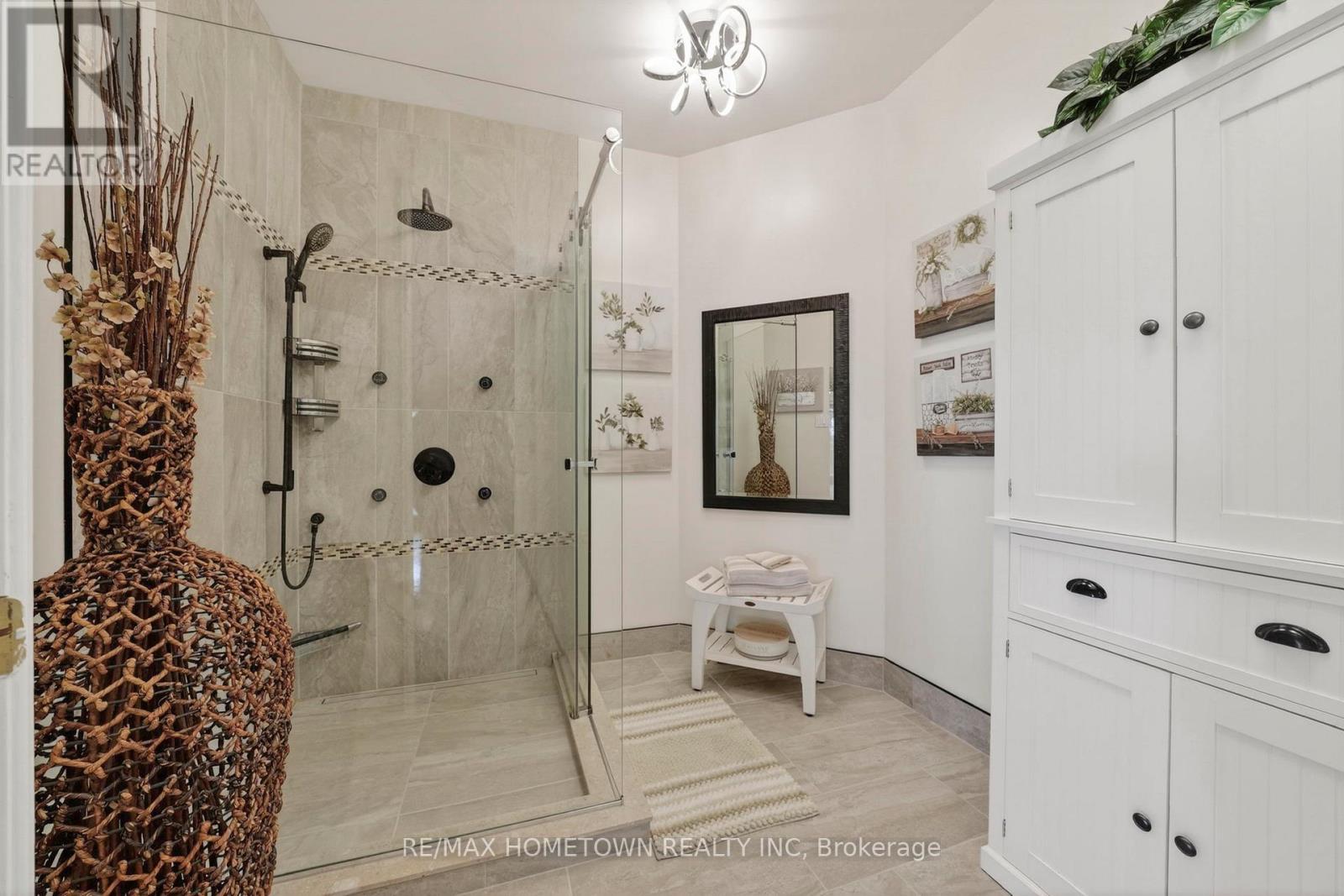 16024 LAKESIDE DRIVE - Image 32