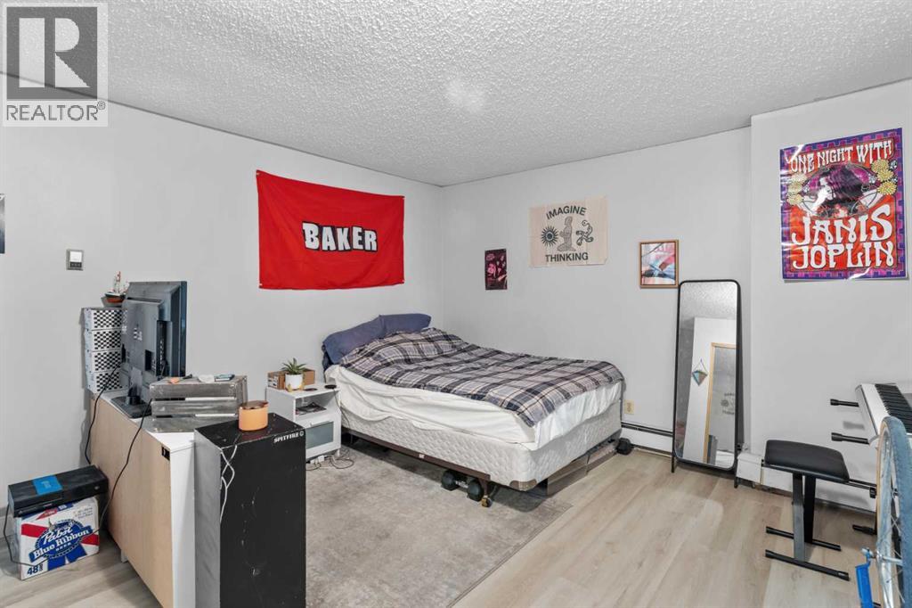 #102 333 2 Avenue NE - 28