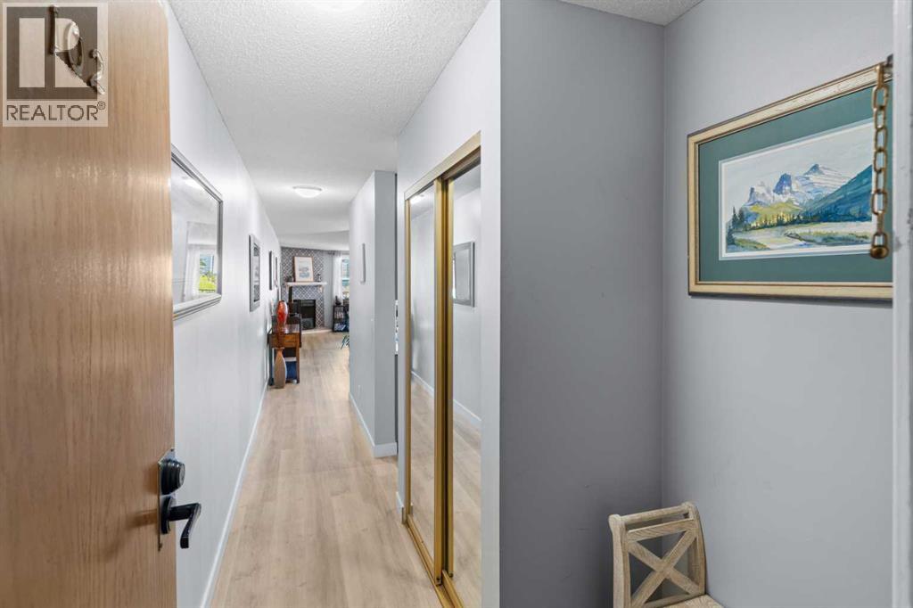 #102 333 2 Avenue NE - 4