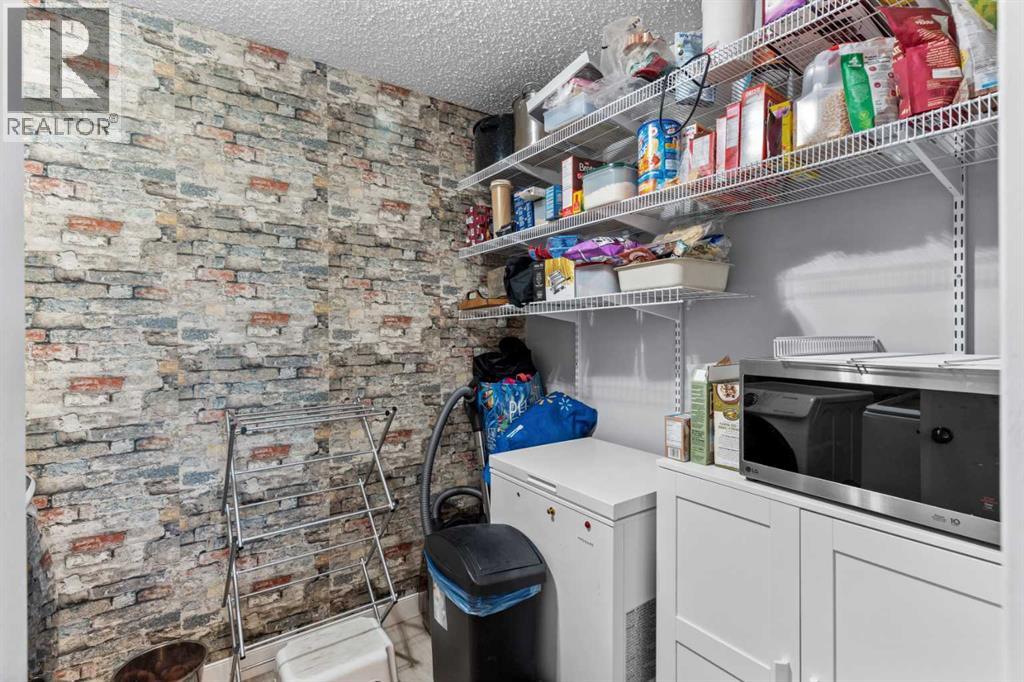 #102 333 2 Avenue NE - 7