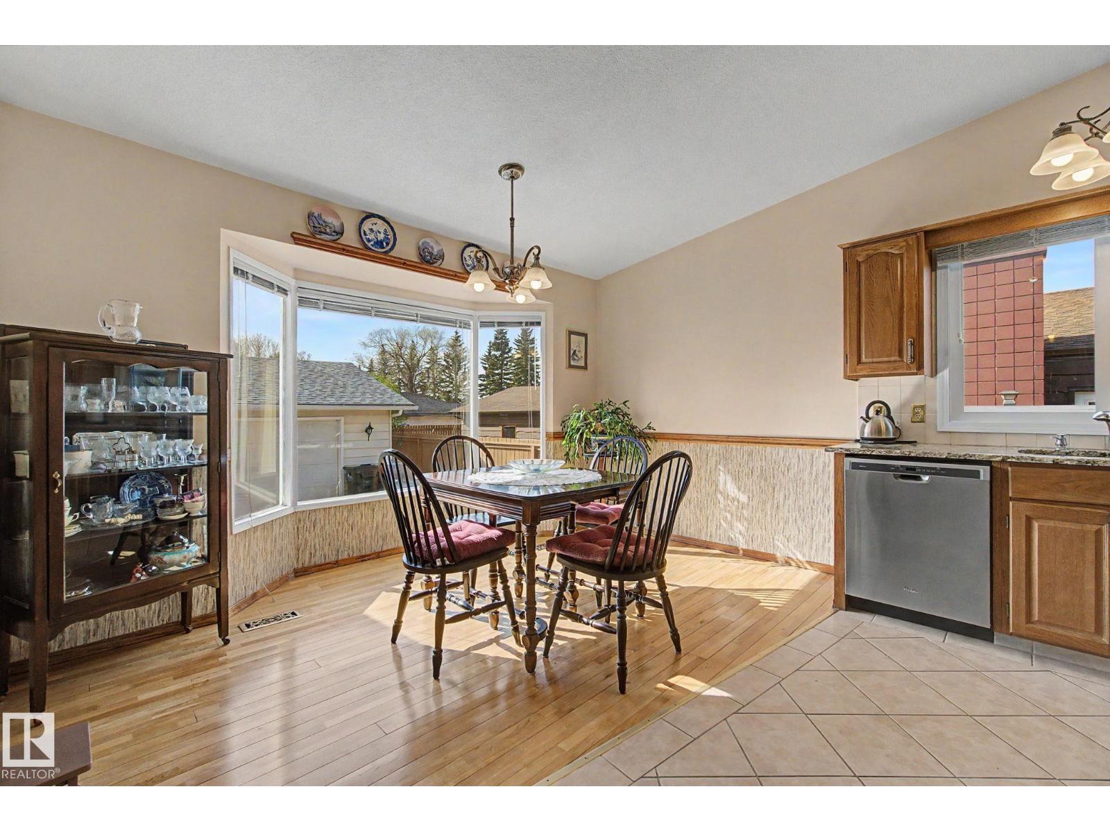 42 HAWKINS CR, Sherwood Park