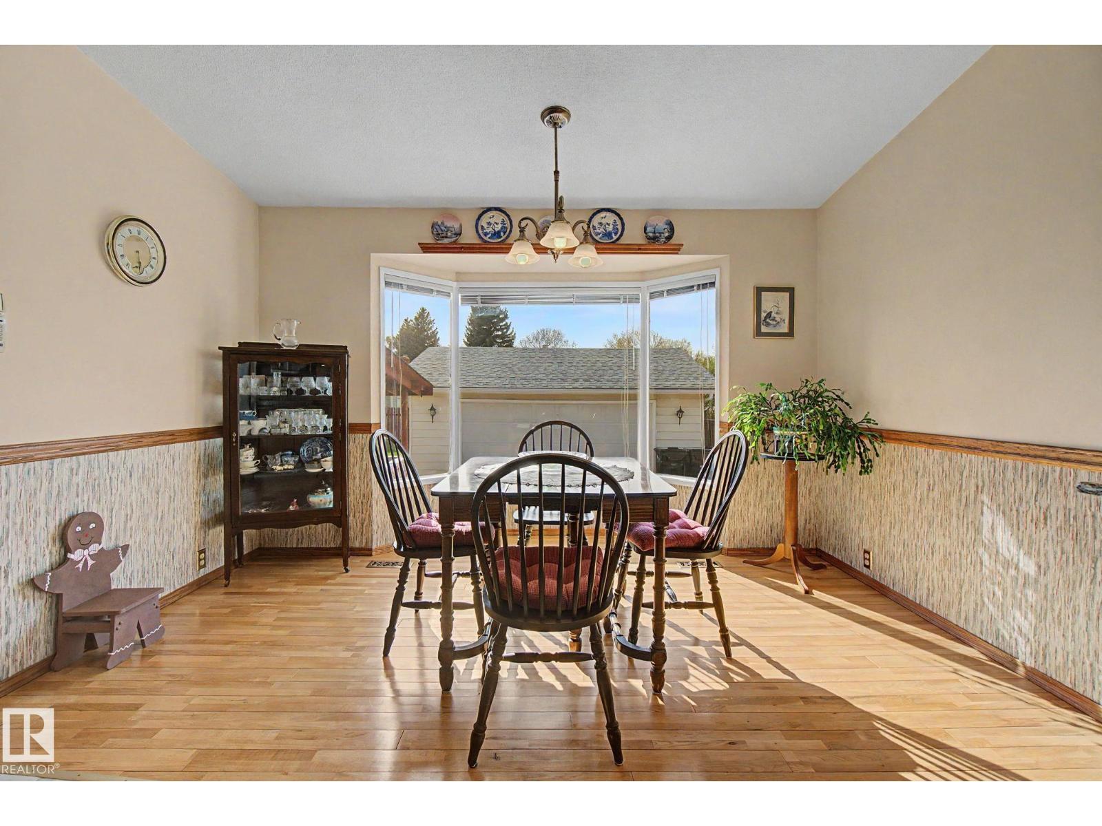 42 HAWKINS CR, Sherwood Park