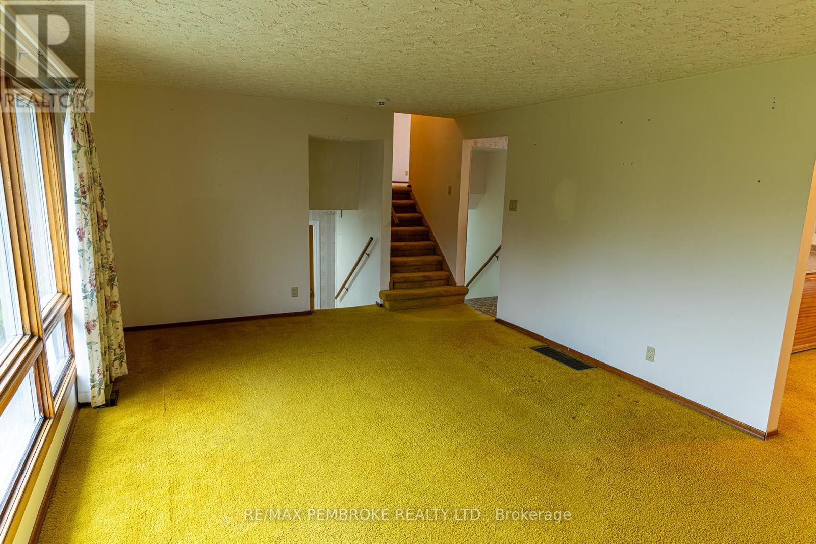2 SILKE DRIVE - 19