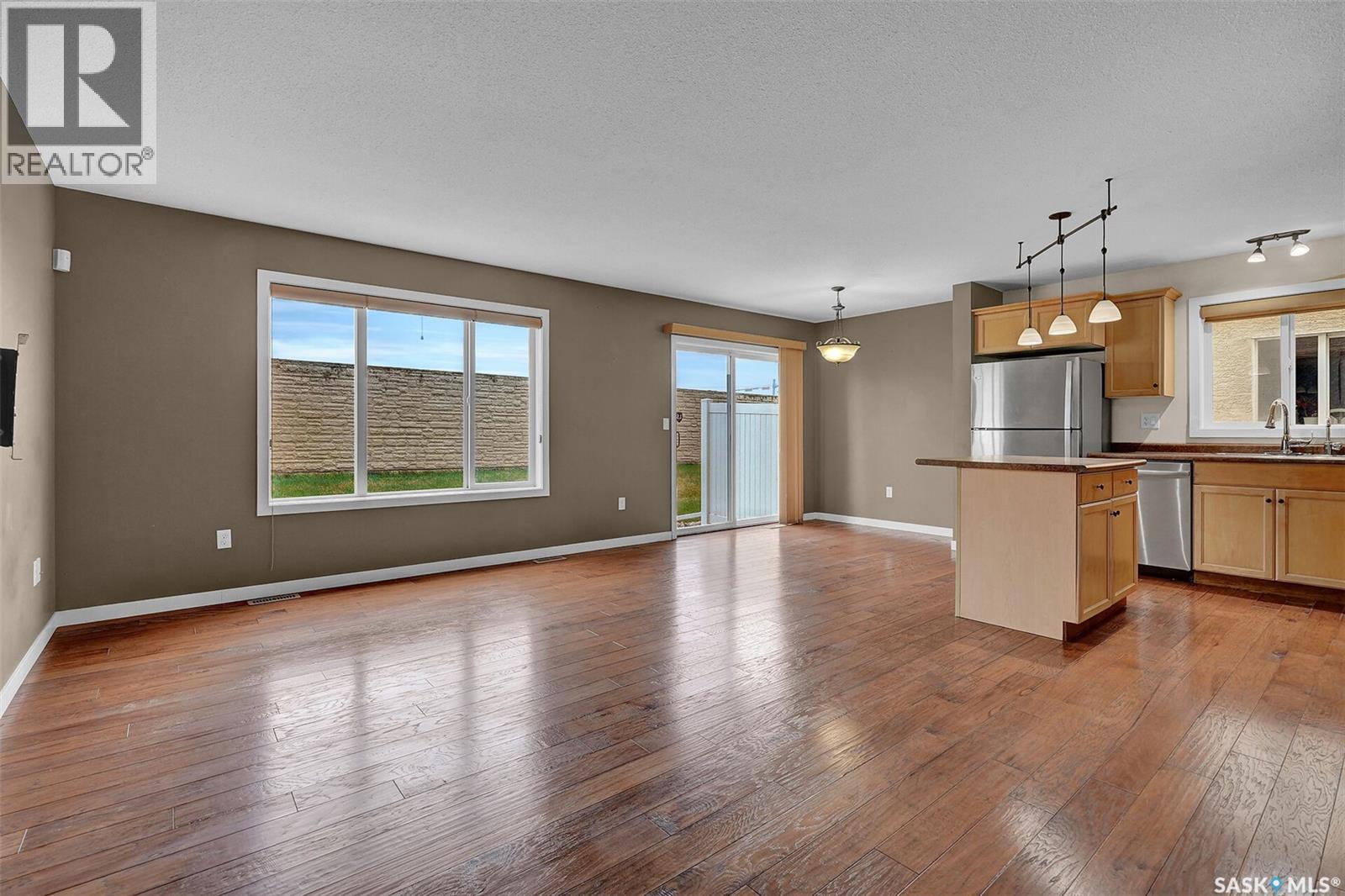 #23 4101 Preston CRESCENT - 5