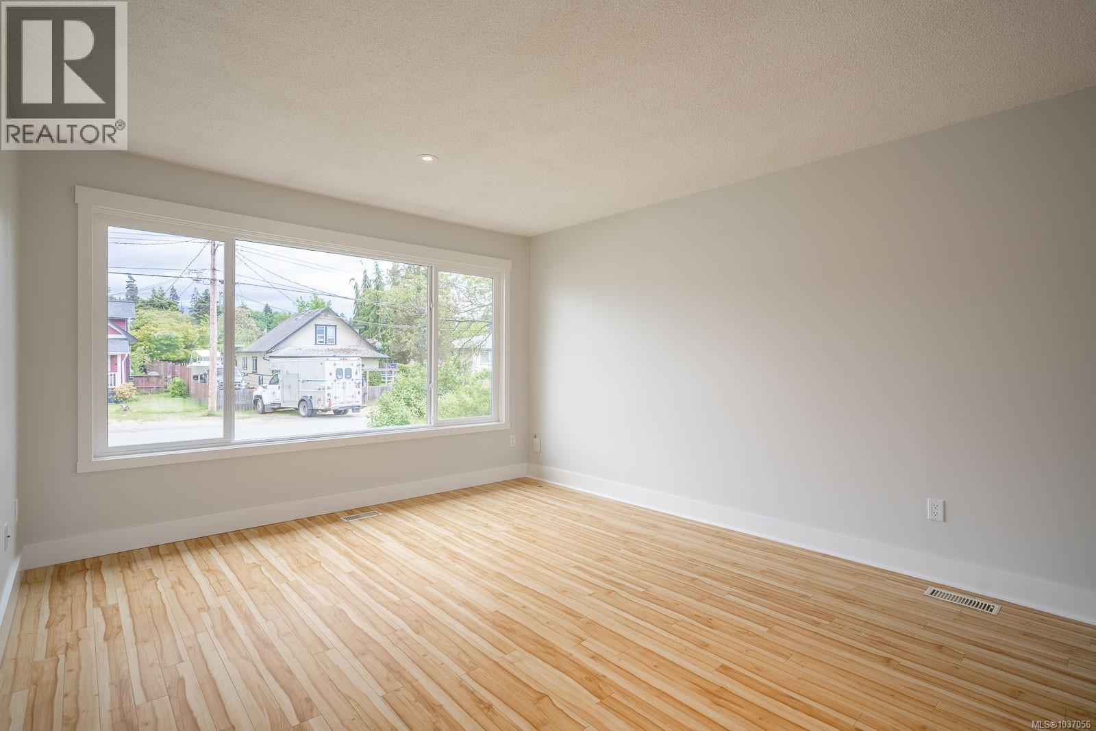 4852 David St - 4