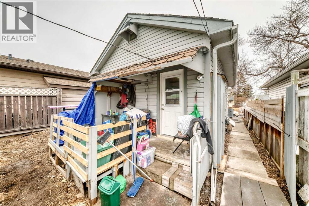 6437 19 Street SE - 37