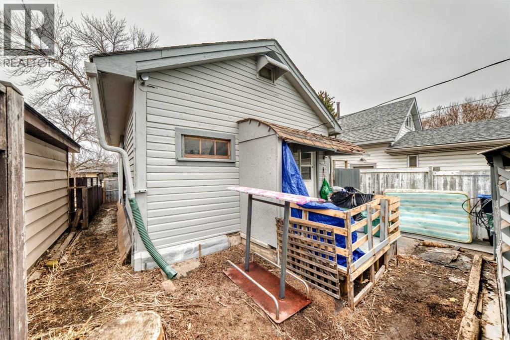 6437 19 Street SE - 40
