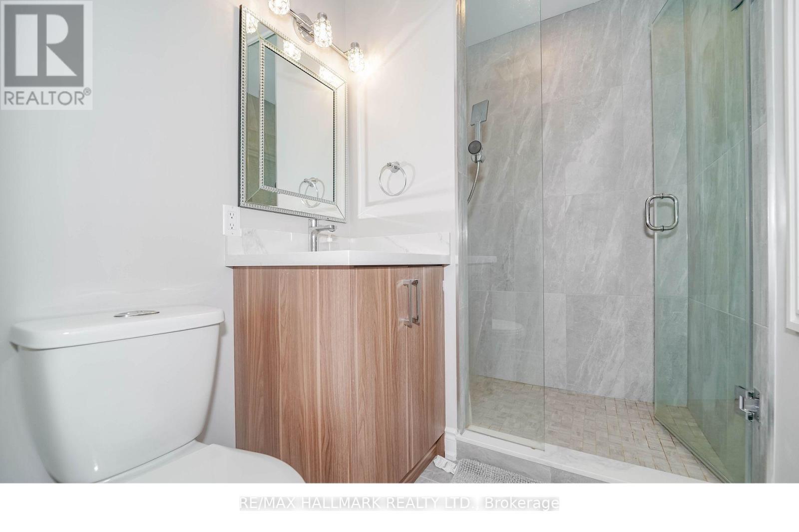 33 OATLANDS CRESCENT - 29