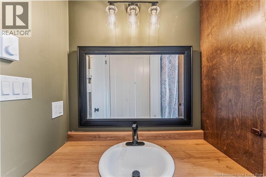 86 Hayman Avenue - 12