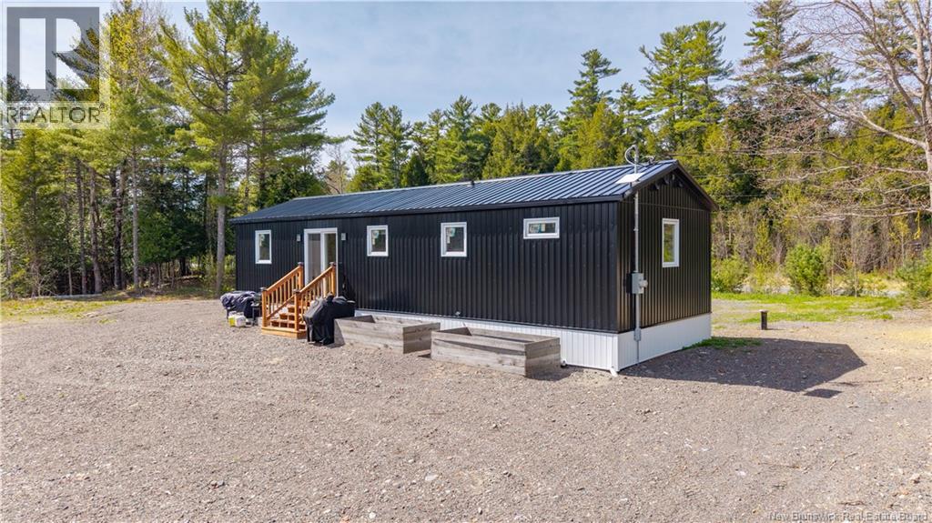 86 Hayman Avenue - 41
