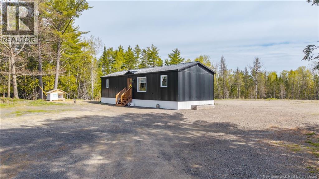 86 Hayman Avenue - Image 3