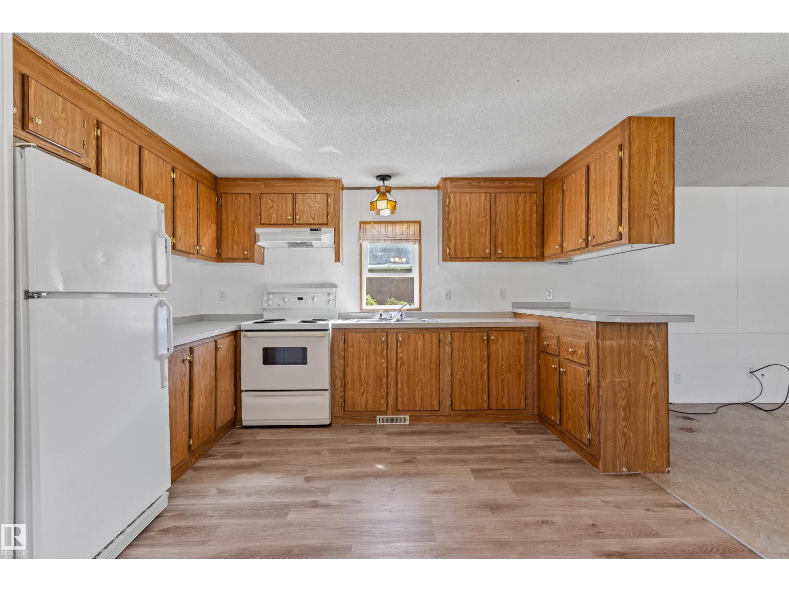 8012 HWY 620 - 28
