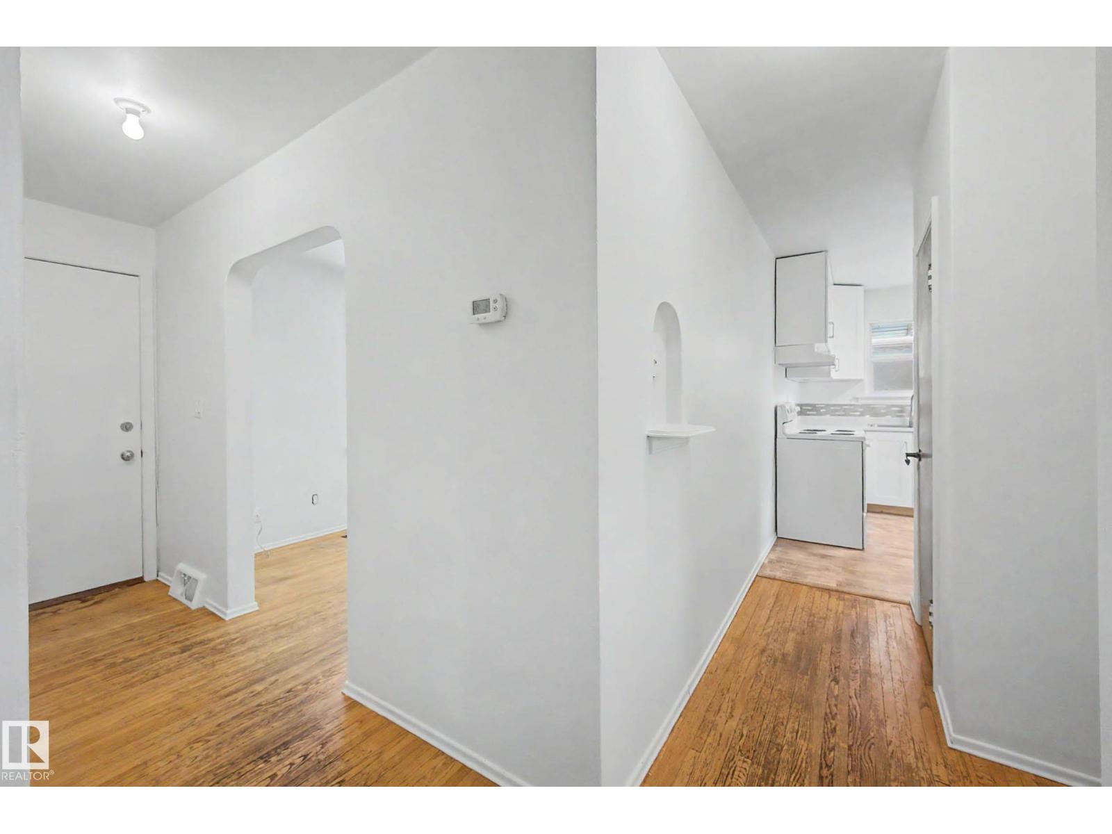 9276 86 ST NW, Edmonton