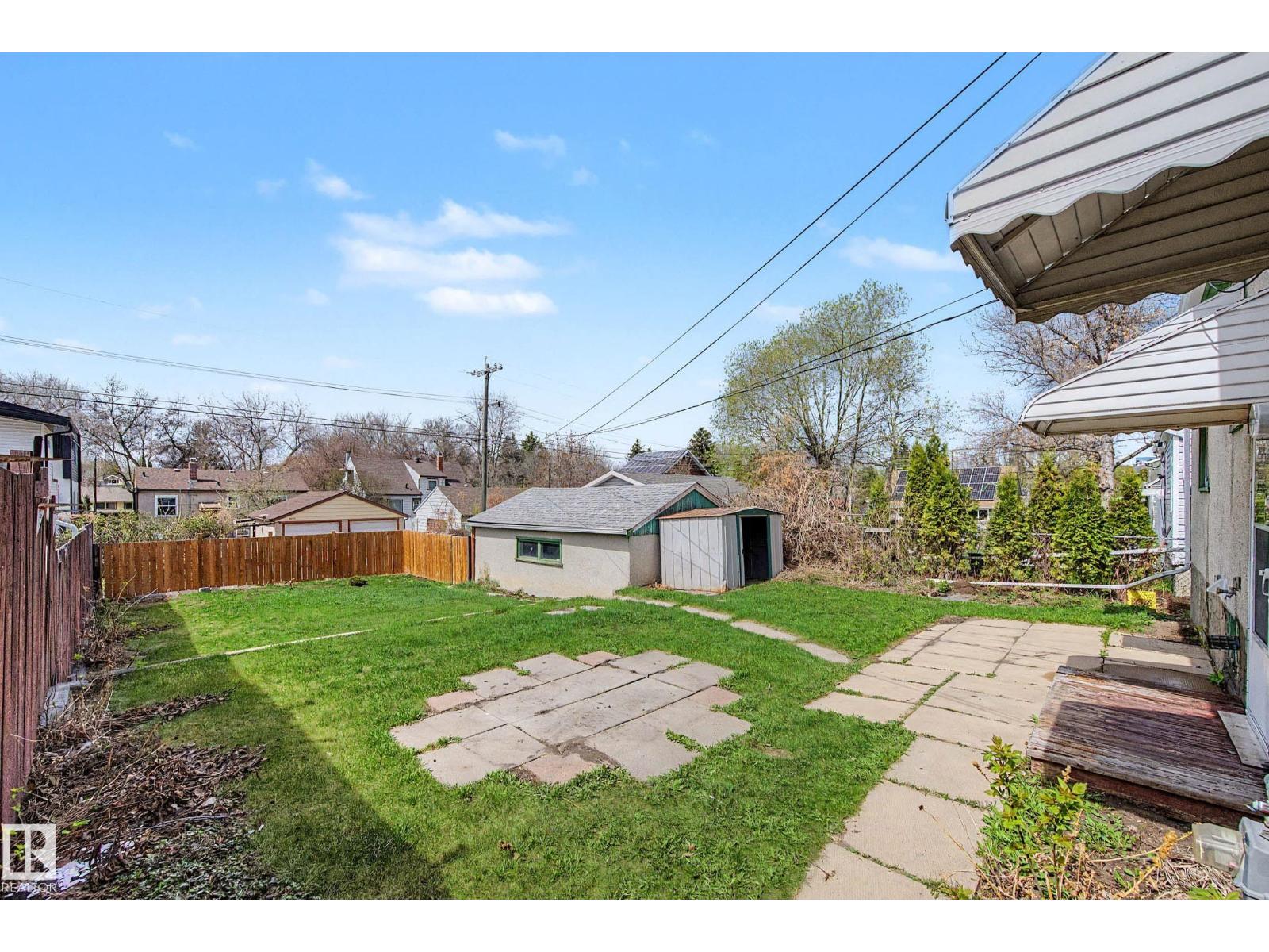 9276 86 ST NW, Edmonton