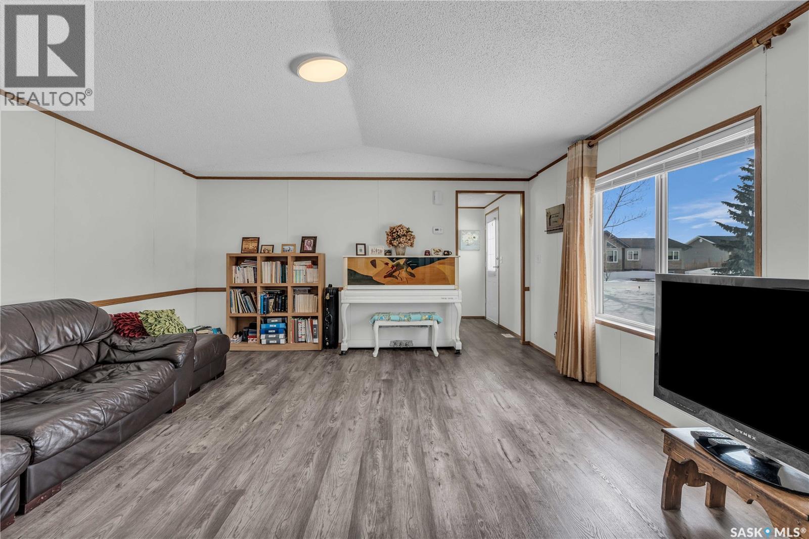 208 Tyvan STREET - 15