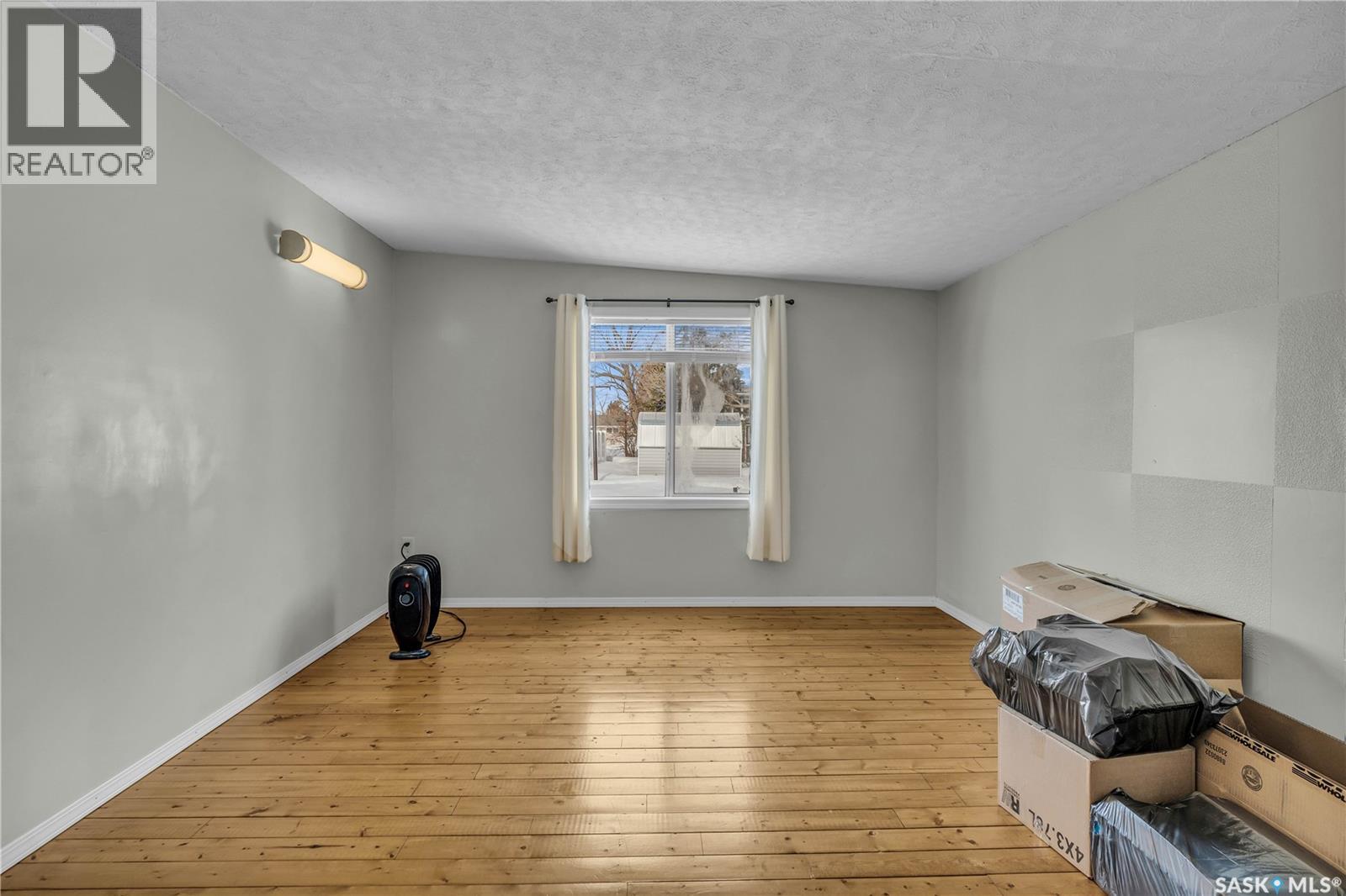 208 Tyvan STREET - 32