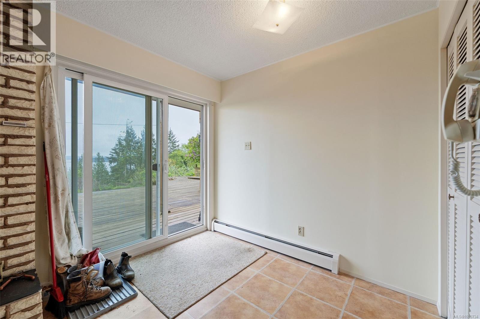 1357 Leask Rd - 34
