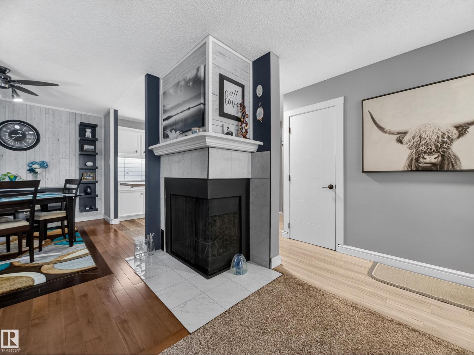 #165 2703 79 ST NW - 19