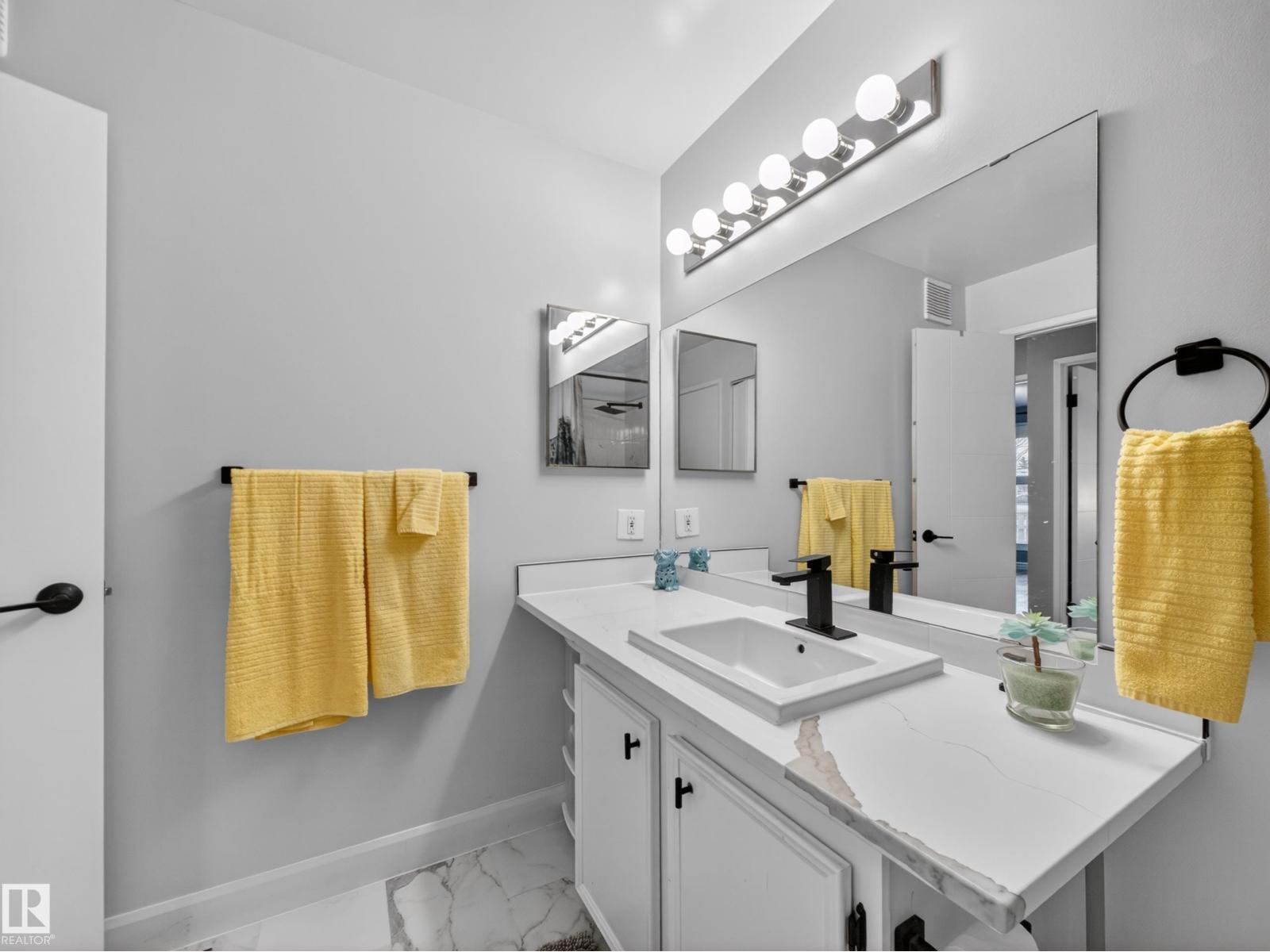 #165 2703 79 ST NW - 27