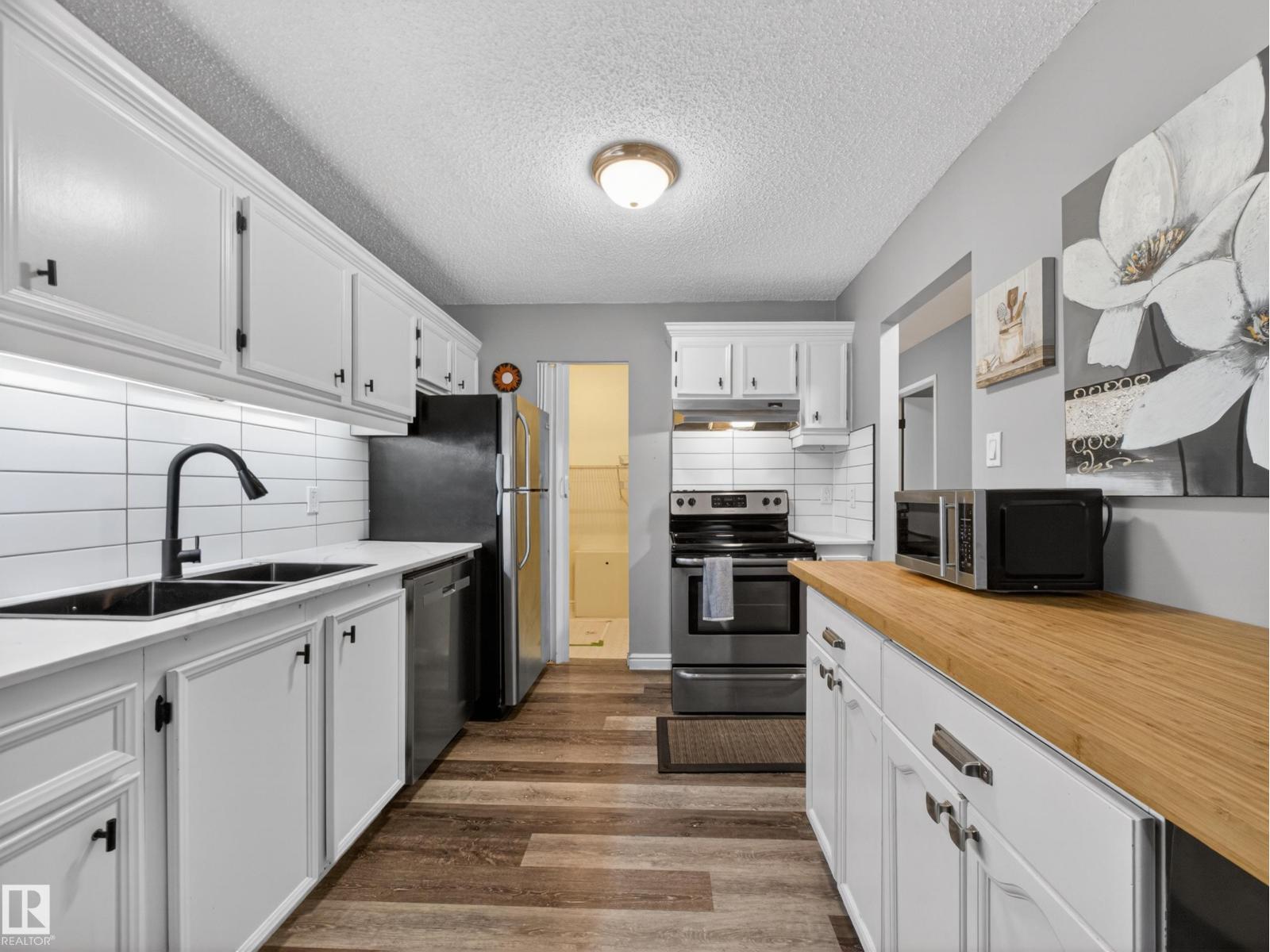 #165 2703 79 ST NW - 8