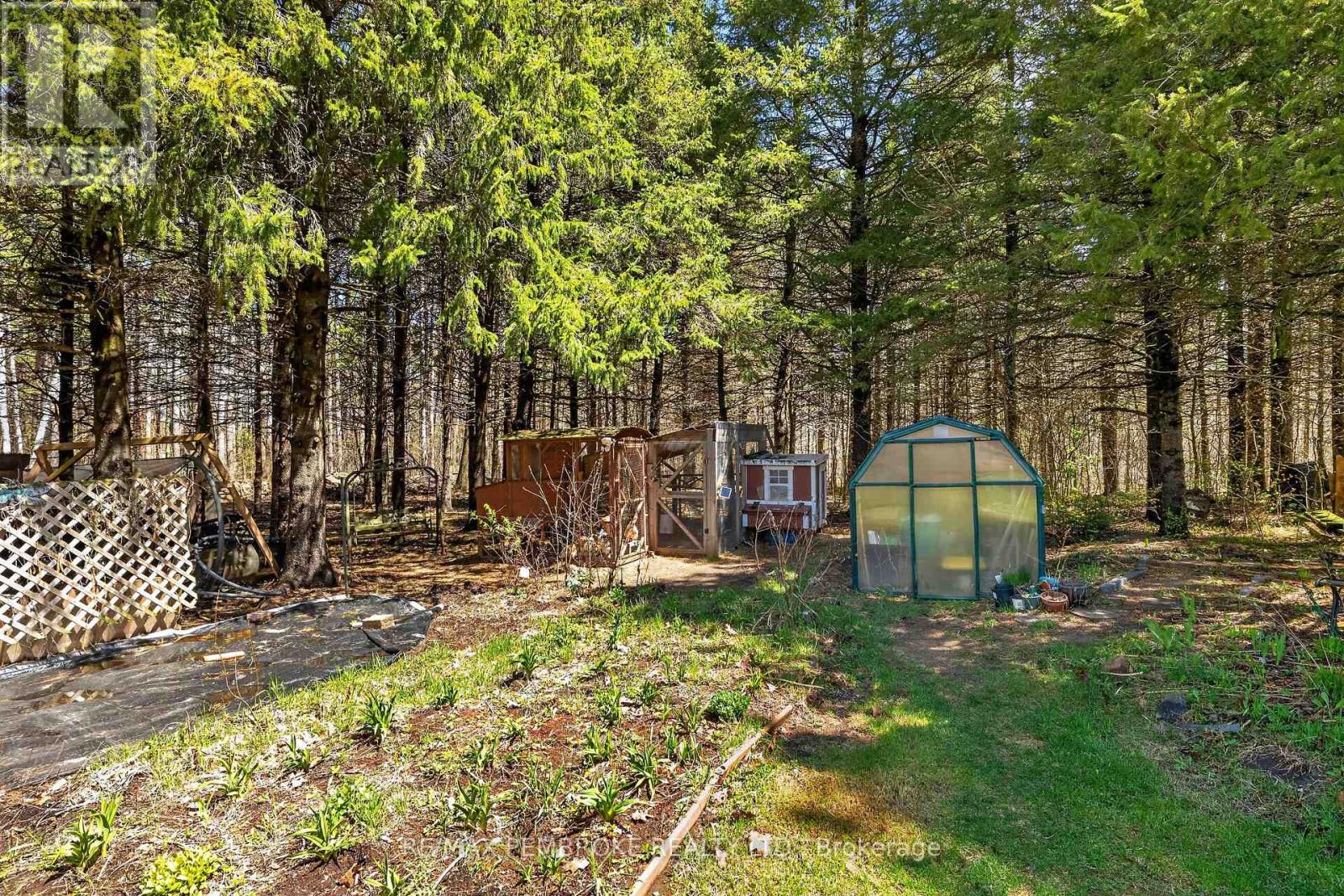 1346 STATION HILL ROAD - 44