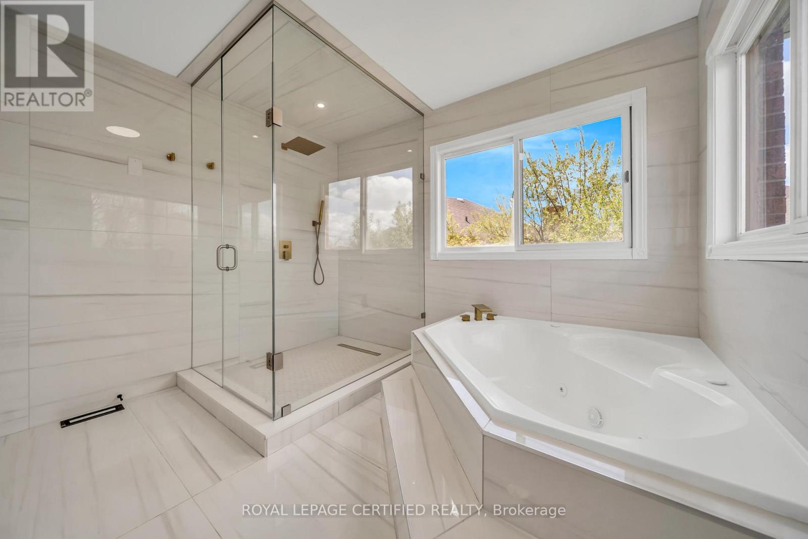 5016 NATKARNI CRESCENT - 34