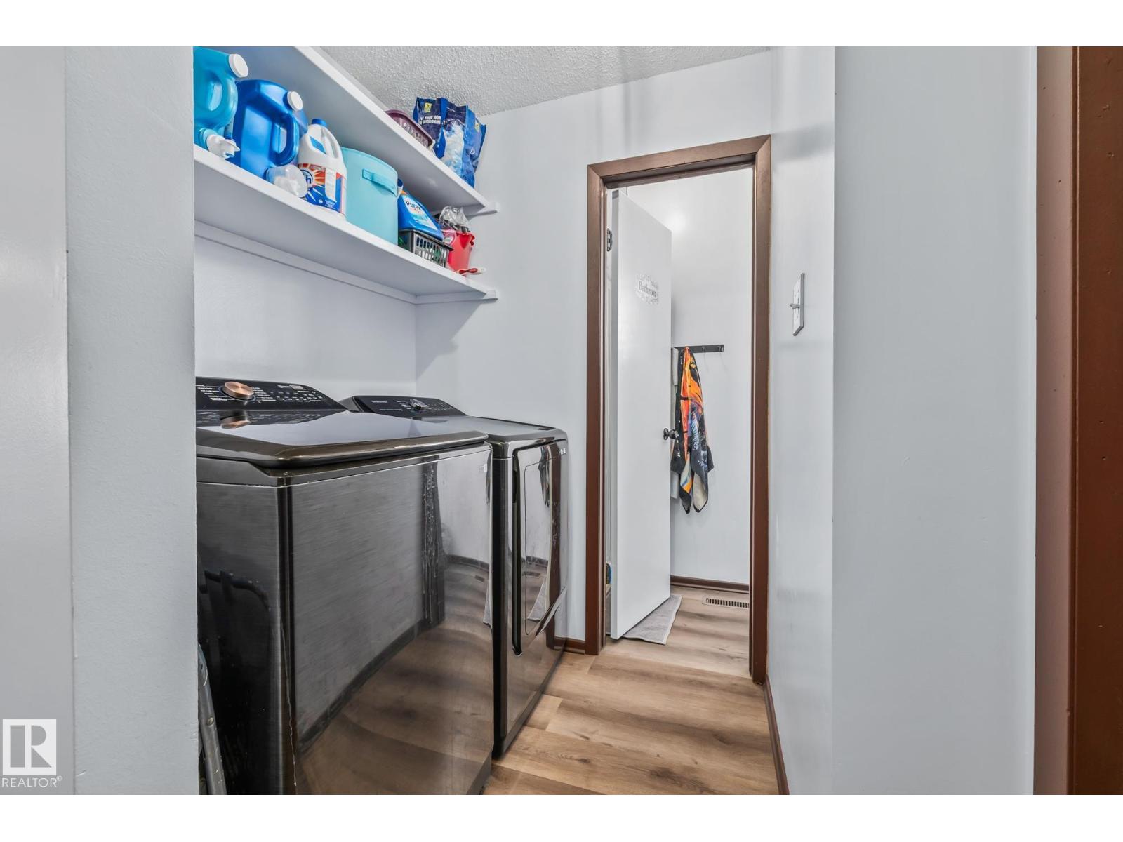 8812 135 AV NW - 19
